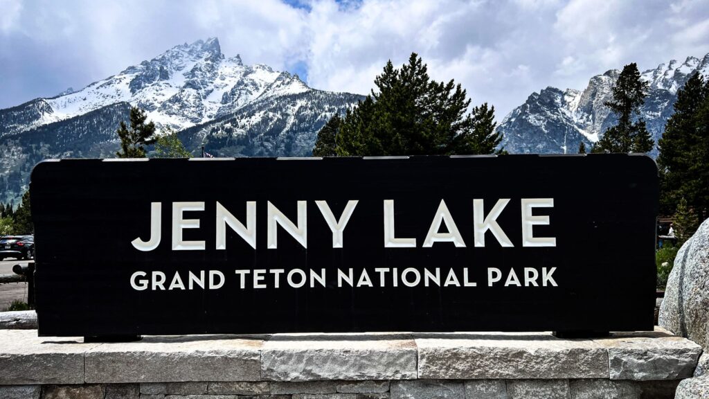 jenny lake visitors center in grand teton national park